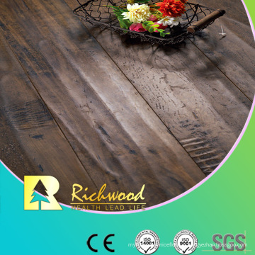 Revestimento laminado V-Grooved gravado carvalho do agregado familiar 12.3mm E0 HDF AC3